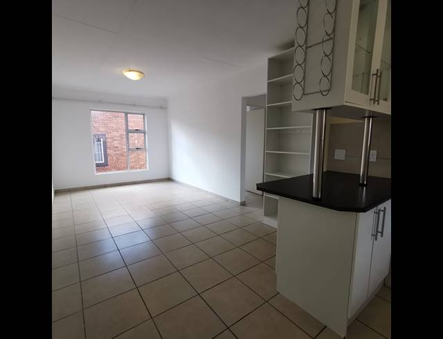 2 BEDROOM APARTMENT SOLD IN LYNDHURST